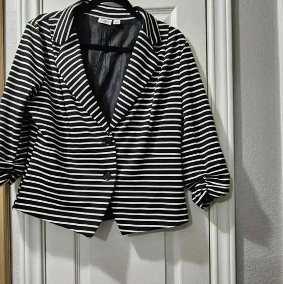 Cato Jackets & Blazers - Cato Size Medium Black White Stripe Scuba Knit Blazer One Button Career